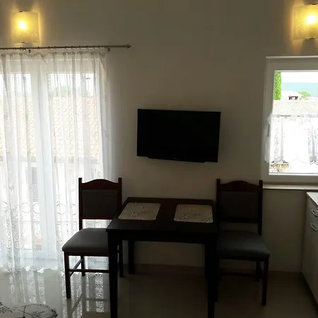 Apartman Elia *