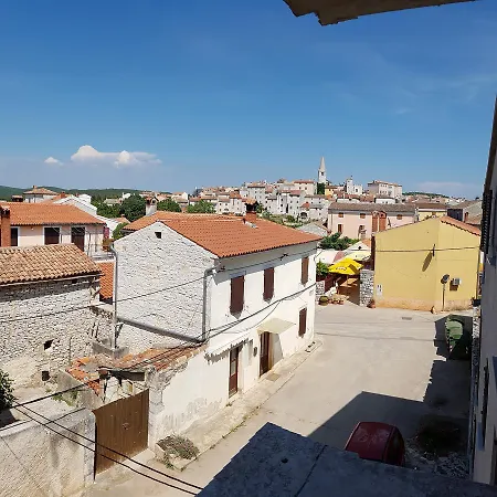 Elia Apartman